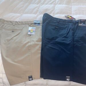 NWT Roundtree & Yorke Khaki and Navy Label Cotton Shorts